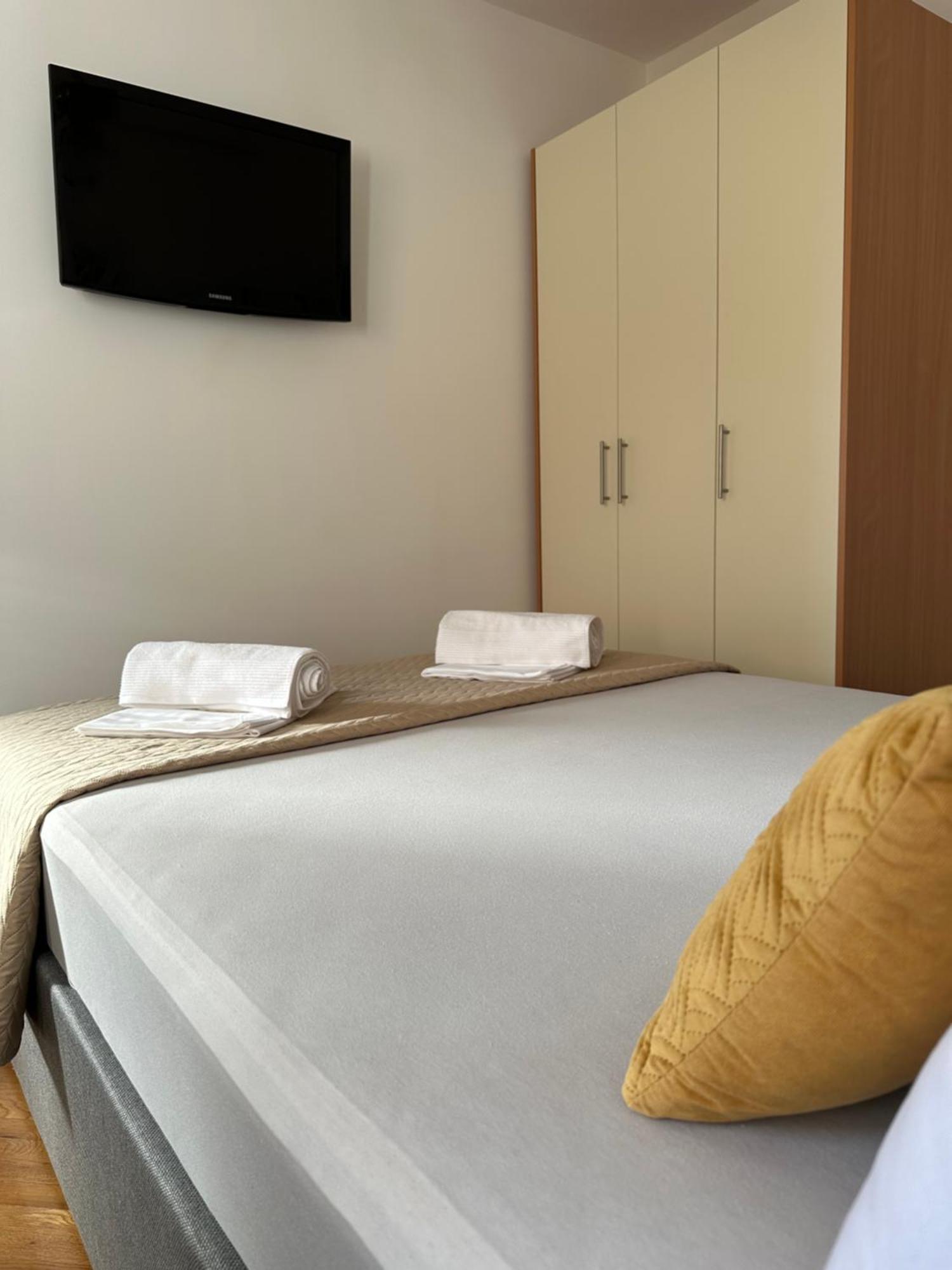 Apartment Ruza 30m From The *